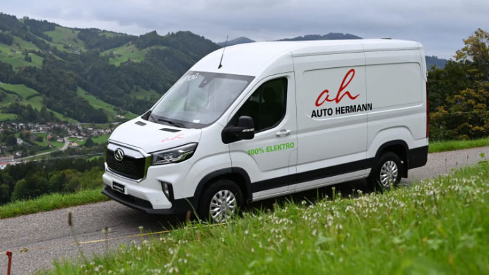 Elektro Competence - ah Auto Hermann - Wir glauben an eine Welt ohne Emissionen, die Zukunft ist elektrisch. 2