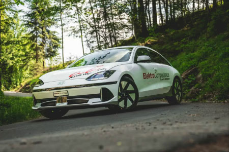 Elektro Competence - ah Auto Hermann - Wir glauben an eine Welt ohne Emissionen, die Zukunft ist elektrisch. 3